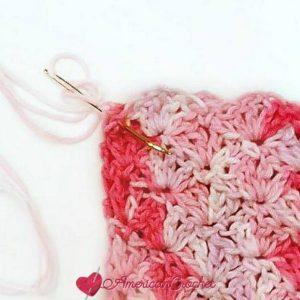 Strawberry Delight Gift Card Holder | Free Crochet Pattern | American Crochet @americancrochet.com #freecrochetpattern