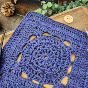 Lakeview Square - 9" Afghan Square